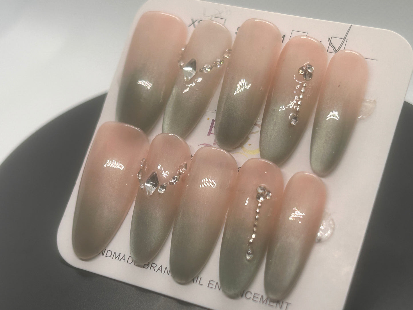 Sage Royalty (Almond) - SIZE L Luxury Press-On Nails